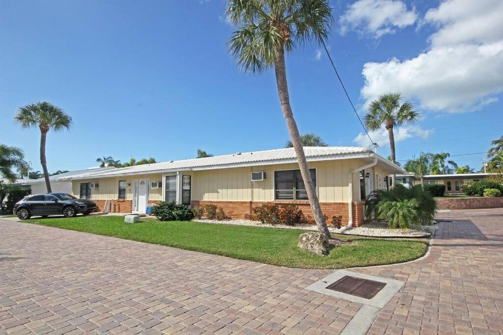 Siesta Key Haven - Beachside Pool Villa Exterior foto